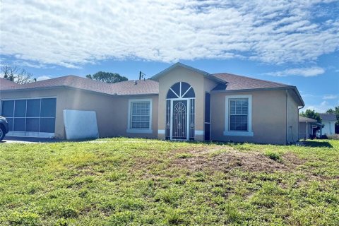 House in North Port, Florida 3 bedrooms, 112.04 sq.m. № 2376676