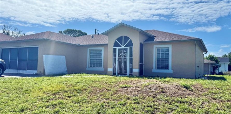 House in North Port, Florida 3 bedrooms, 112.04 sq.m. № 2376676