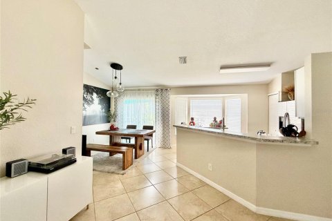 House in North Port, Florida 3 bedrooms, 112.04 sq.m. № 2376676 - photo 7