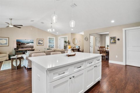 Casa en venta en Lady Lake, Florida, 3 dormitorios, 170.2 m2 № 2237313 - foto 15