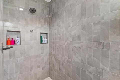 Casa en venta en Lady Lake, Florida, 3 dormitorios, 170.2 m2 № 2237313 - foto 23