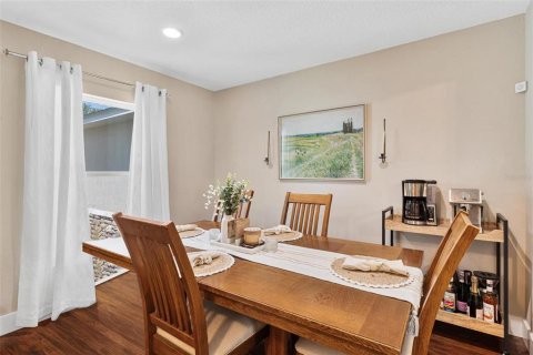 Casa en venta en Lady Lake, Florida, 3 dormitorios, 170.2 m2 № 2237313 - foto 4