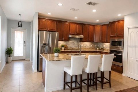 Villa ou maison à louer à Auburndale, Floride: 3 chambres, 163.6 m2 № 2404916 - photo 2