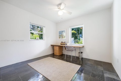 Купить виллу или дом в Майами, Флорида 4 спальни, 209.87м2, № 2019787 - фото 20