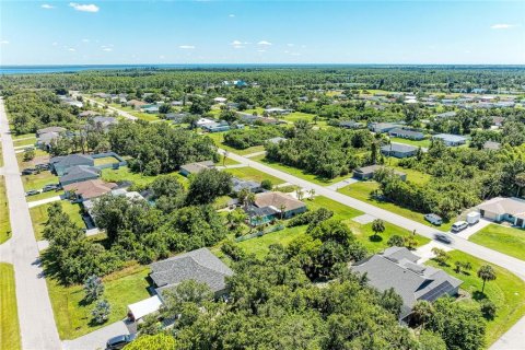 Villa ou maison à vendre à Port Charlotte, Floride: 3 chambres, 139.35 m2 № 2390735 - photo 13