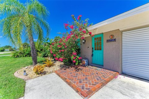 Villa ou maison à vendre à Port Charlotte, Floride: 3 chambres, 139.35 m2 № 2390735 - photo 17