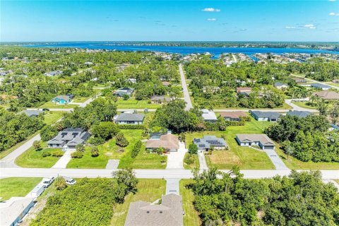 Villa ou maison à vendre à Port Charlotte, Floride: 3 chambres, 139.35 m2 № 2390735 - photo 7