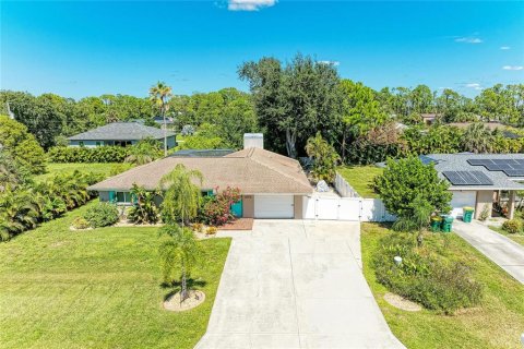 Villa ou maison à vendre à Port Charlotte, Floride: 3 chambres, 139.35 m2 № 2390735 - photo 3