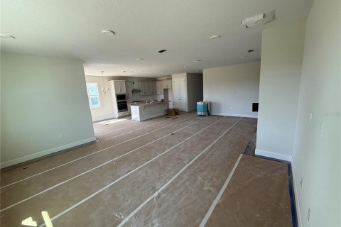 House in Apopka, Florida 4 bedrooms, 228.73 sq.m. № 1718004 - photo 12