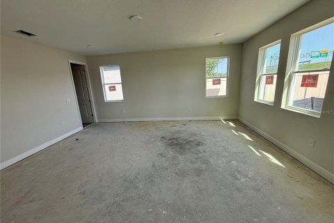 House in Apopka, Florida 4 bedrooms, 228.73 sq.m. № 1718004 - photo 13