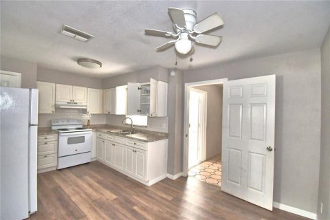 Villa ou maison à vendre à Wauchula, Floride: 3 chambres, 100.43 m2 № 2148255 - photo 15