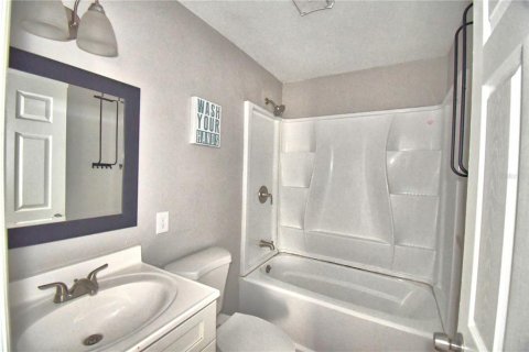 Villa ou maison à vendre à Wauchula, Floride: 3 chambres, 100.43 m2 № 2148255 - photo 29
