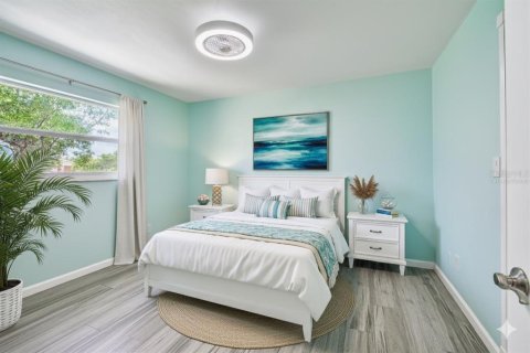 Casa en venta en Dunedin, Florida, 4 dormitorios, 218.97 m2 № 1903096 - foto 20