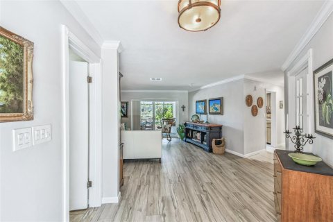 House in Dunedin, Florida 4 bedrooms, 218.97 sq.m. № 1903096 - photo 4