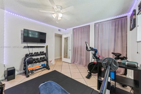 Condominio en venta en Hollywood, Florida, 2 dormitorios, 83.61 m2 № 2190005 - foto 20