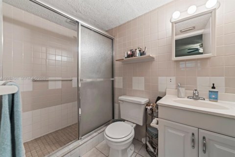 Condominio en venta en Hollywood, Florida, 2 dormitorios, 83.61 m2 № 2190005 - foto 18