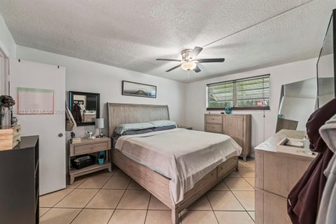 Condominio en venta en Hollywood, Florida, 2 dormitorios, 83.61 m2 № 2190005 - foto 15