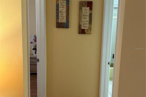 Condo in Clearwater, Florida, 1 bedroom  № 1663100 - photo 18