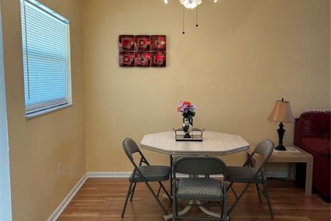 Condo in Clearwater, Florida, 1 bedroom  № 1663100 - photo 8