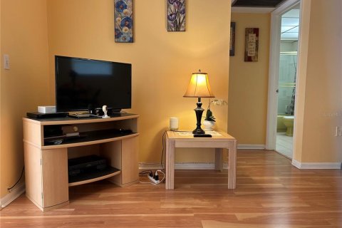 Condo in Clearwater, Florida, 1 bedroom  № 1663100 - photo 13