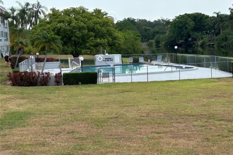 Condo in Clearwater, Florida, 1 bedroom  № 1663100 - photo 25