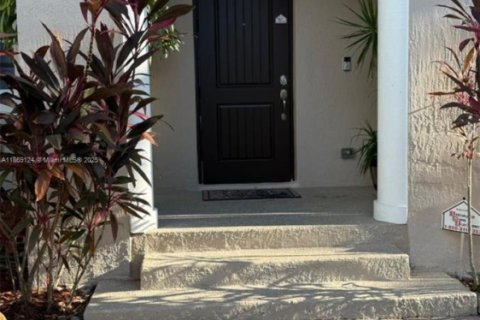 Adosado en venta en Homestead, Florida, 3 dormitorios, 146.79 m2 № 1926682 - foto 21