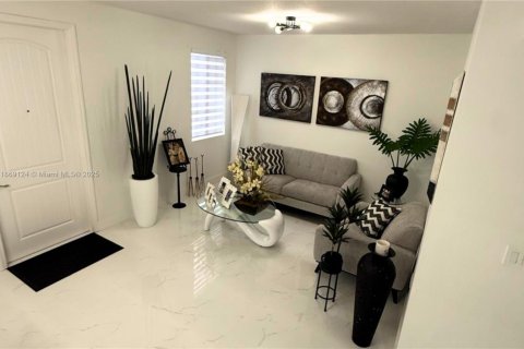 Adosado en venta en Homestead, Florida, 3 dormitorios, 146.79 m2 № 1926682 - foto 14