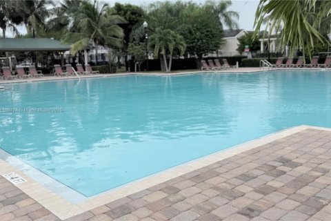 Adosado en venta en Homestead, Florida, 3 dormitorios, 146.79 m2 № 1926682 - foto 28