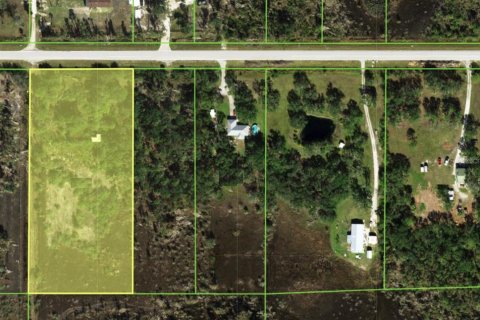 Terrain à Punta Gorda, Floride № 2322729