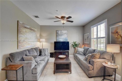 Touwnhouse à vendre à Pompano Beach, Floride: 3 chambres, 189.15 m2 № 1965205 - photo 9