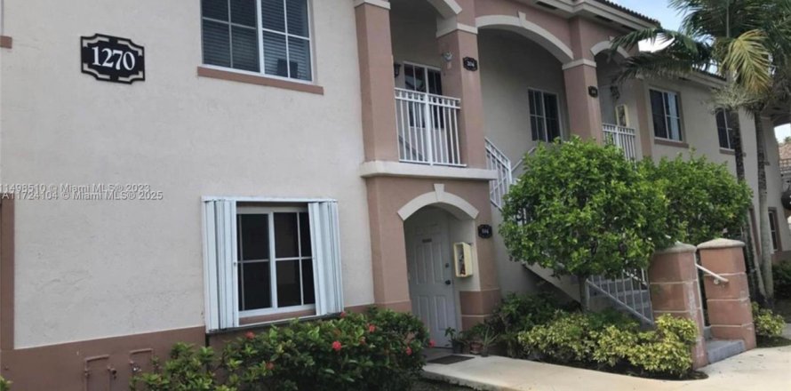 Кондоминиум с 2 спальнями в Хомстед, Флорида № 1984950