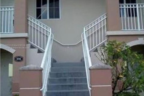 Купить кондоминиум в Хомстед, Флорида 2 спальни, 75.72м2, № 1984950 - фото 2