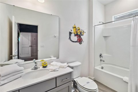 Casa en venta en Kissimmee, Florida, 6 dormitorios, 330.92 m2 № 1680474 - foto 30