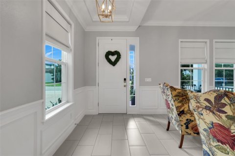 House in Winter Garden, Florida 5 bedrooms, 399.94 sq.m. № 2266999 - photo 8