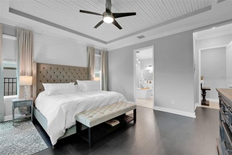 House in Winter Garden, Florida 5 bedrooms, 399.94 sq.m. № 2266999 - photo 25
