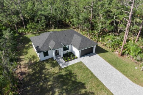 Casa en venta en Port Charlotte, Florida, 3 dormitorios, 139.35 m2 № 1919339 - foto 5