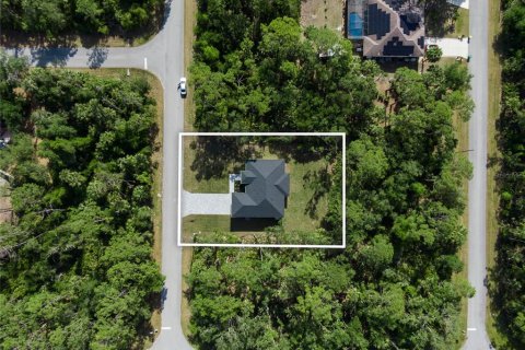Casa en venta en Port Charlotte, Florida, 3 dormitorios, 139.35 m2 № 1919339 - foto 2