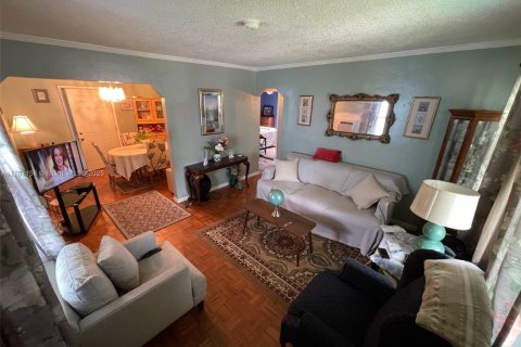 House in Miami, Florida 2 bedrooms, 85.75 sq.m. № 1714950 - photo 5
