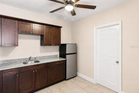 Villa ou maison à vendre à Tampa, Floride: 4 chambres, 163.51 m2 № 2316492 - photo 29
