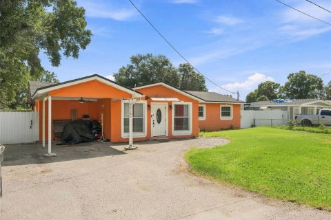 Villa ou maison à vendre à Tampa, Floride: 4 chambres, 163.51 m2 № 2316492 - photo 3
