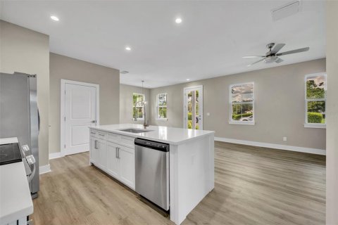 Townhouse in Orlando, Florida 3 bedrooms, 167.22 sq.m. № 1884619 - photo 14