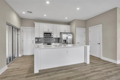 Townhouse in Orlando, Florida 3 bedrooms, 167.22 sq.m. № 1884619 - photo 11