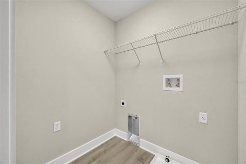 Townhouse in Orlando, Florida 3 bedrooms, 167.22 sq.m. № 1884619 - photo 29