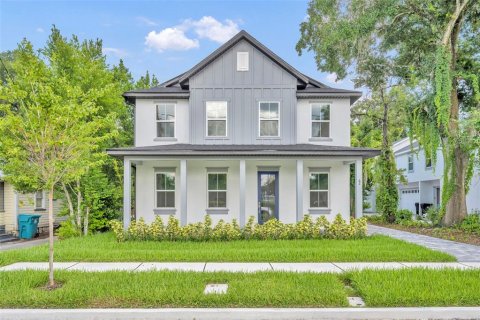 Townhouse in Orlando, Florida 3 bedrooms, 167.22 sq.m. № 1884619 - photo 1