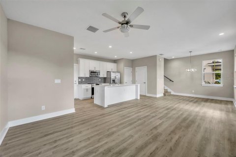 Townhouse in Orlando, Florida 3 bedrooms, 167.22 sq.m. № 1884619 - photo 9