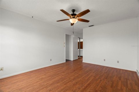 Villa ou maison à vendre à Pinellas Park, Floride: 2 chambres, 117.43 m2 № 1900052 - photo 18