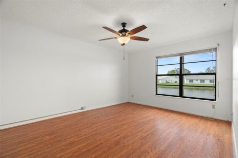 Villa ou maison à vendre à Pinellas Park, Floride: 2 chambres, 117.43 m2 № 1900052 - photo 17