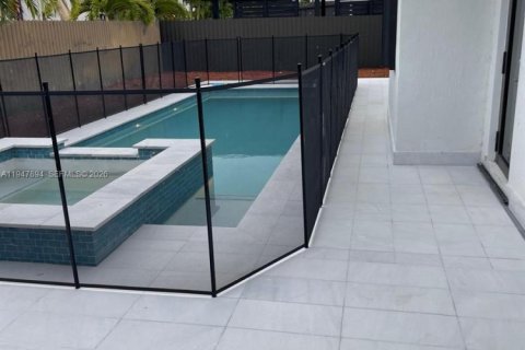 Villa ou maison à vendre à Miami, Floride: 4 chambres, 214.23 m2 № 2005051 - photo 18