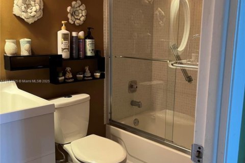 Condominio en venta en Sunrise, Florida, 2 dormitorios, 78.97 m2 № 1970101 - foto 5