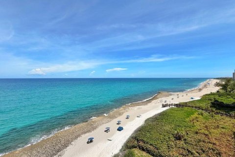 Condo in Riviera Beach, Florida, 2 bedrooms  № 2399650